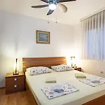 Seaside House Cove Gradina - Korcula - 25130 بيت للعطل *